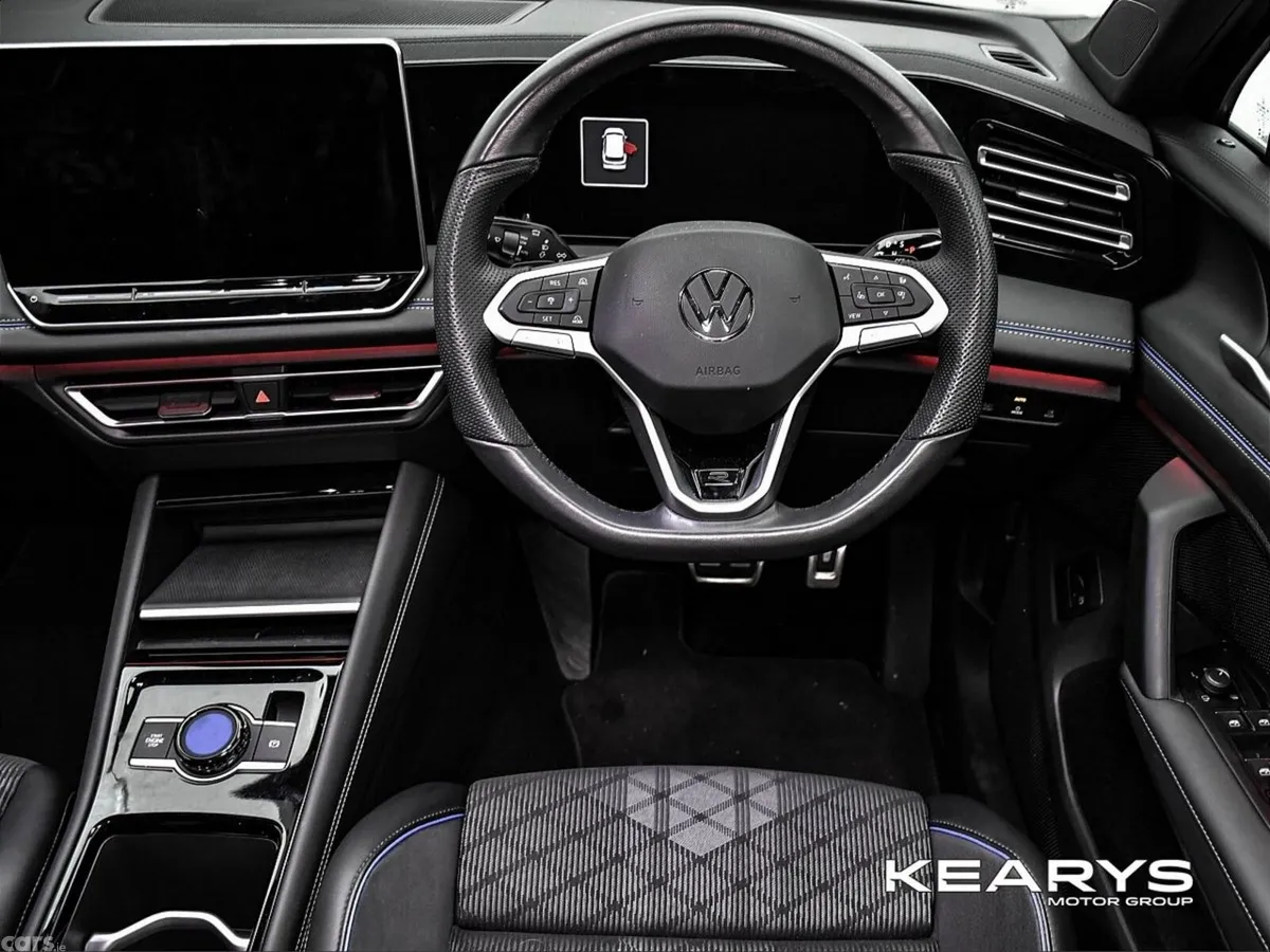 Volkswagen Tiguan SUV, Petrol Plug-in Hybrid, 2024, Black