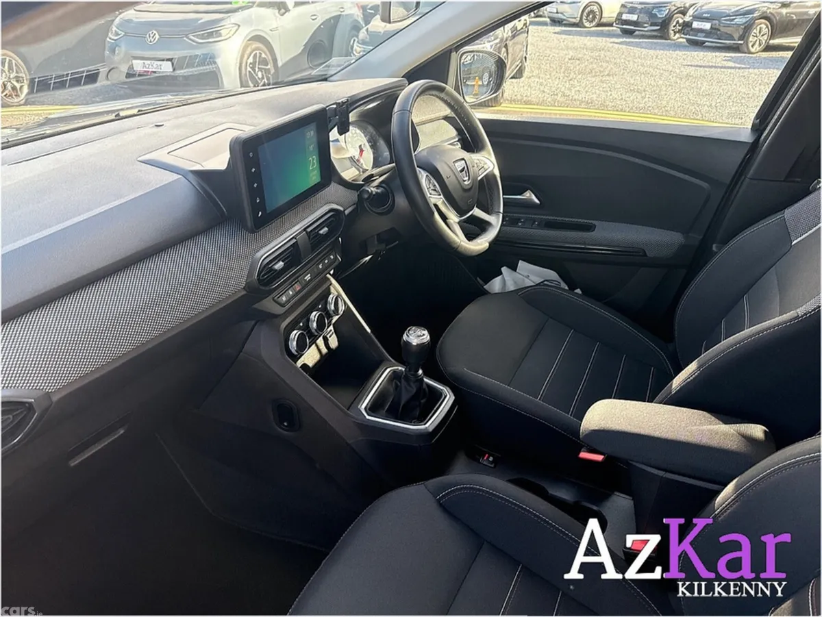 Dacia Jogger MPV, Petrol, 2023, Grey