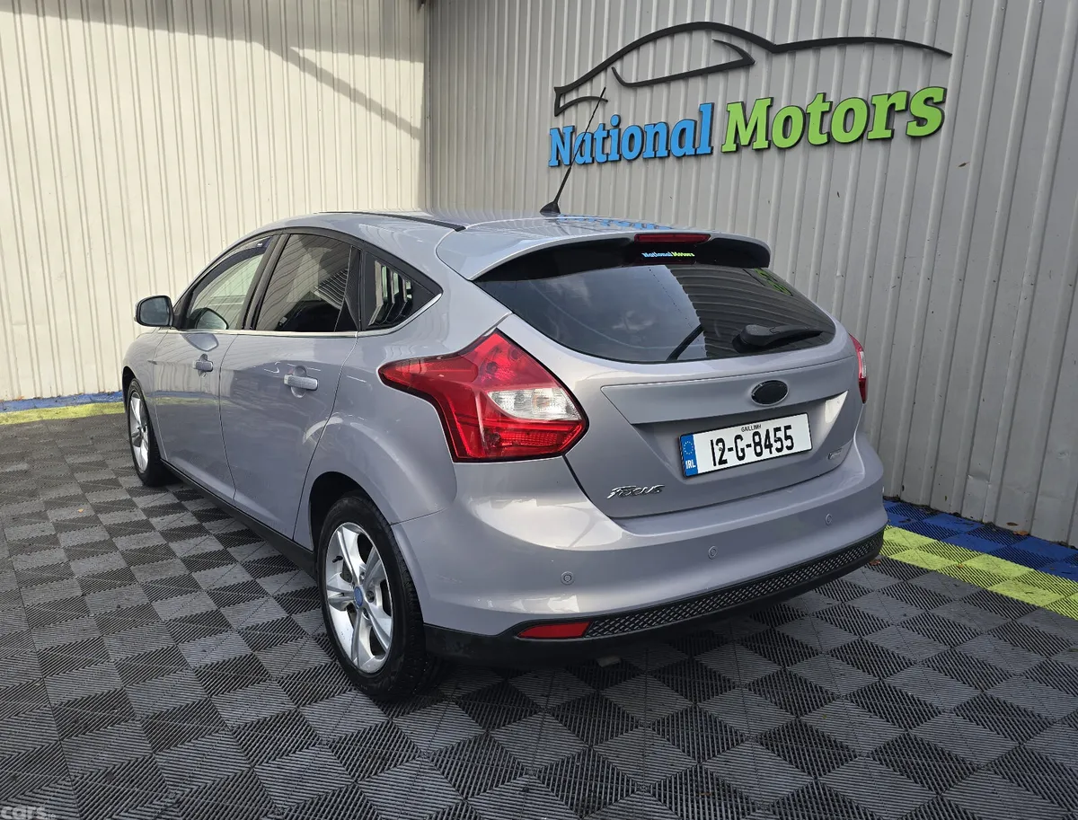 Ford Focus Hatchback, Diesel, 2012, Silver