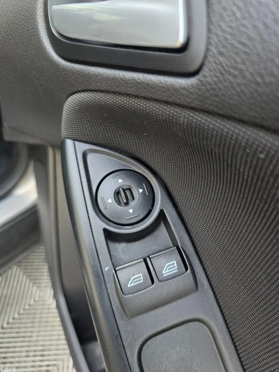 Ford Focus Hatchback, Diesel, 2012, Silver