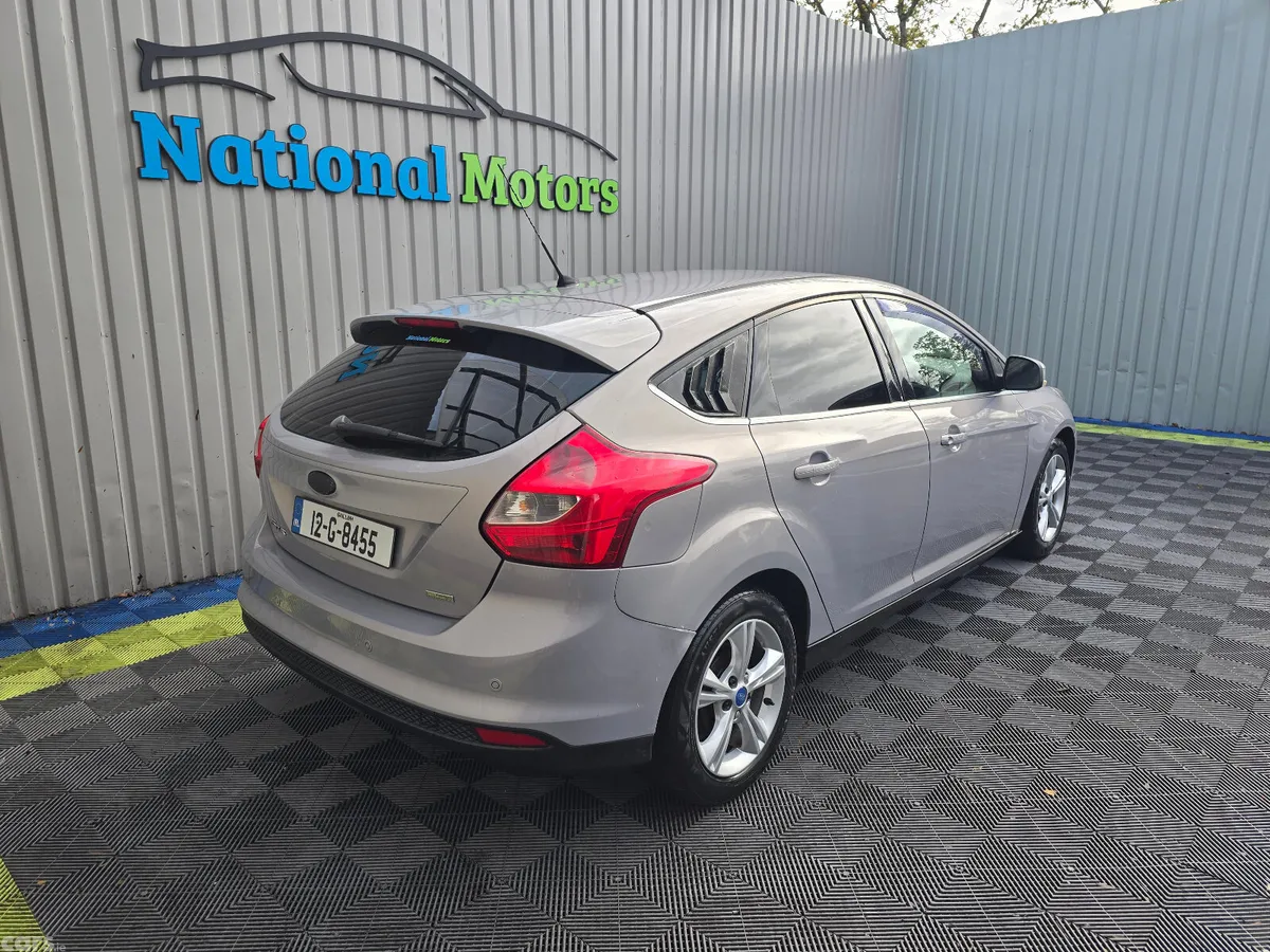 Ford Focus Hatchback, Diesel, 2012, Silver