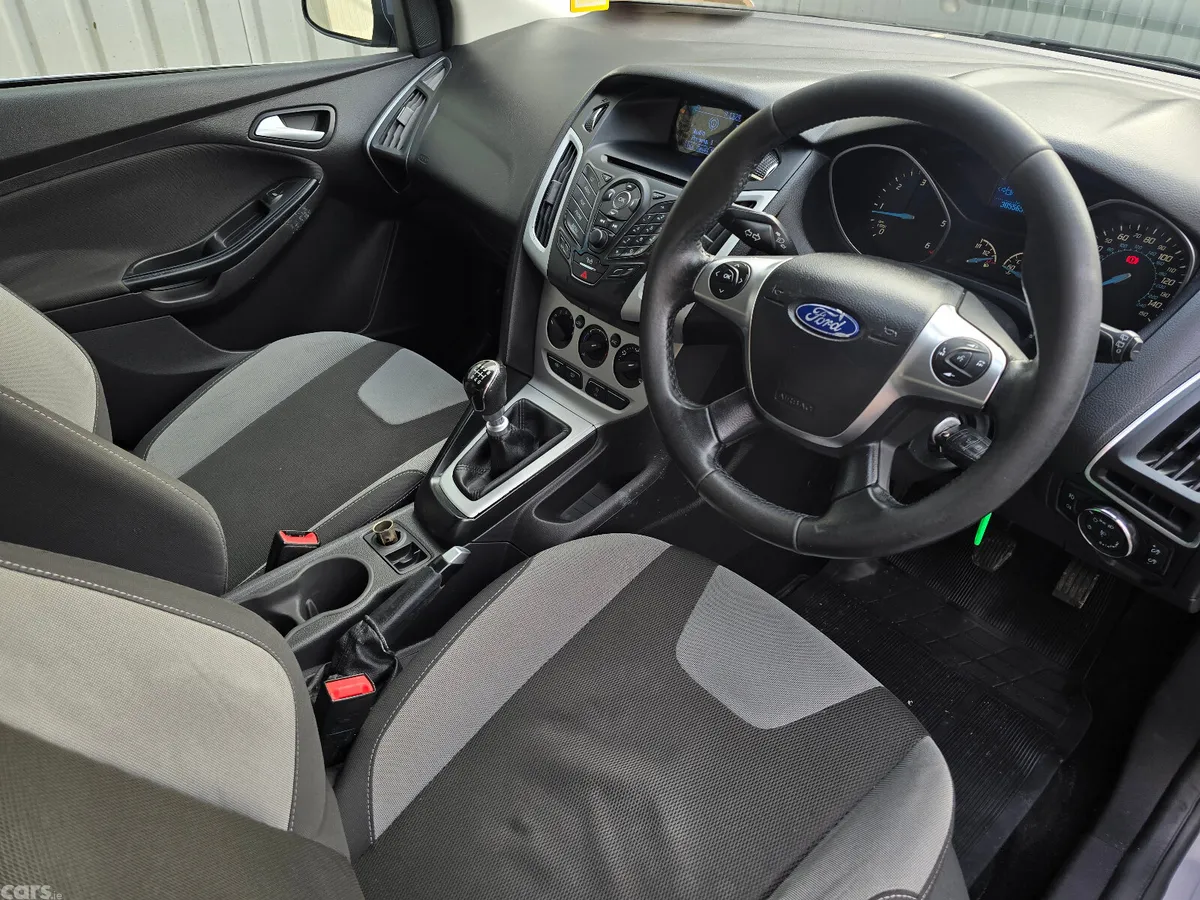 Ford Focus Hatchback, Diesel, 2012, Silver