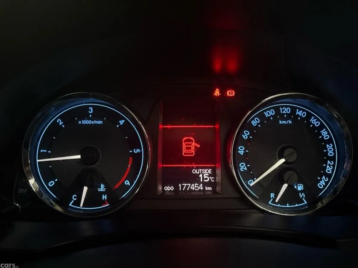 Toyota Corolla Saloon, Diesel, 2016, Black