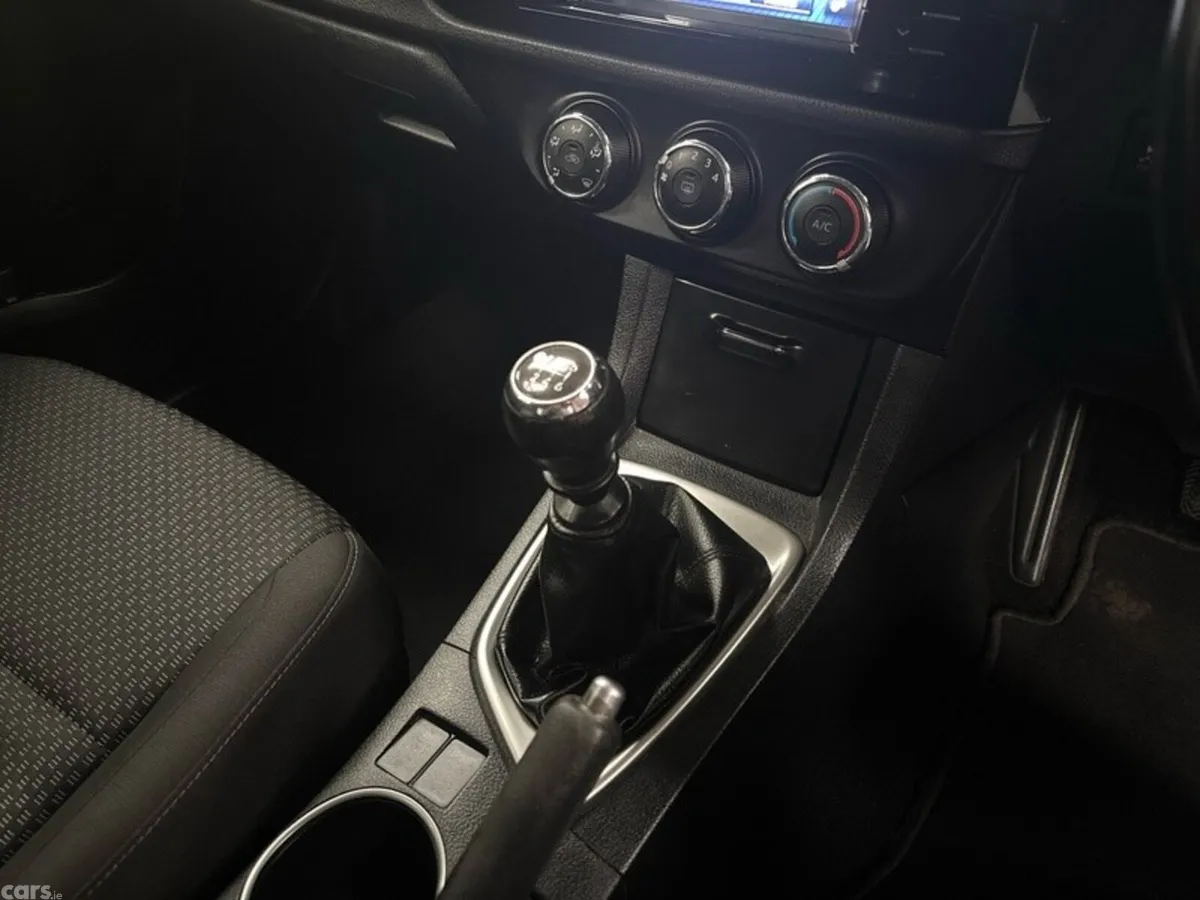 Toyota Corolla Saloon, Diesel, 2016, Black