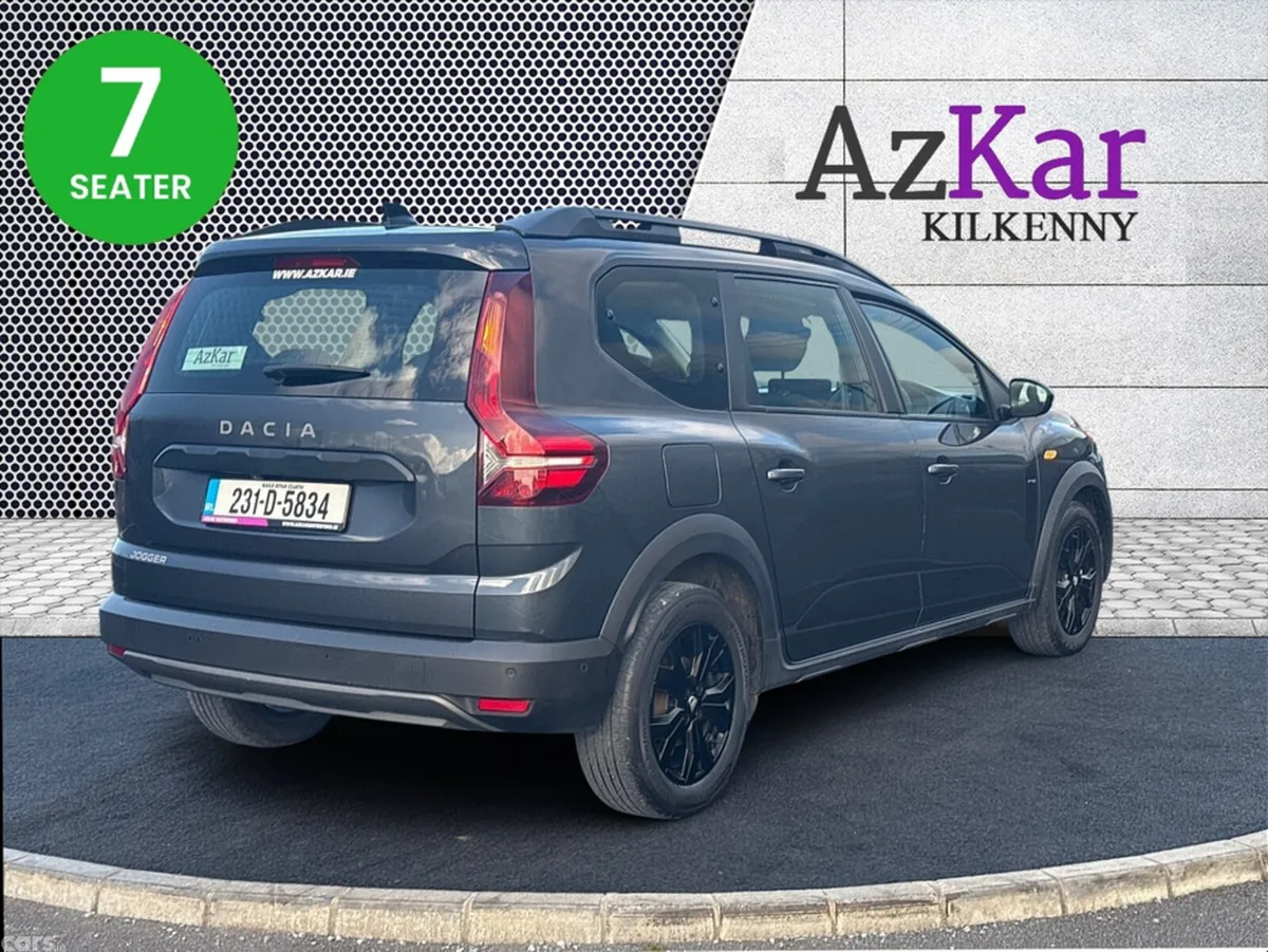 Dacia Jogger MPV, Petrol, 2023, Grey