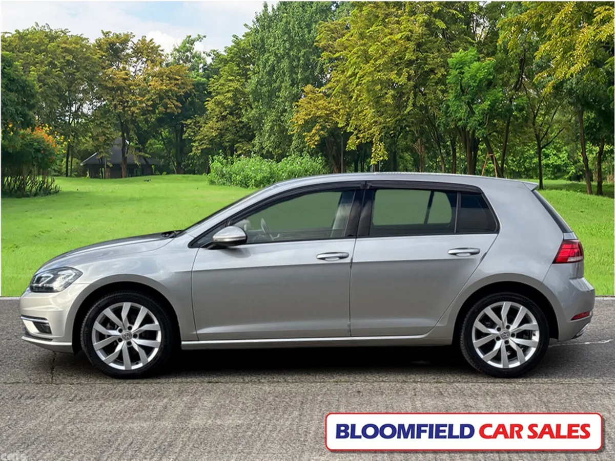 Volkswagen Golf Hatchback, Petrol, 2017, White