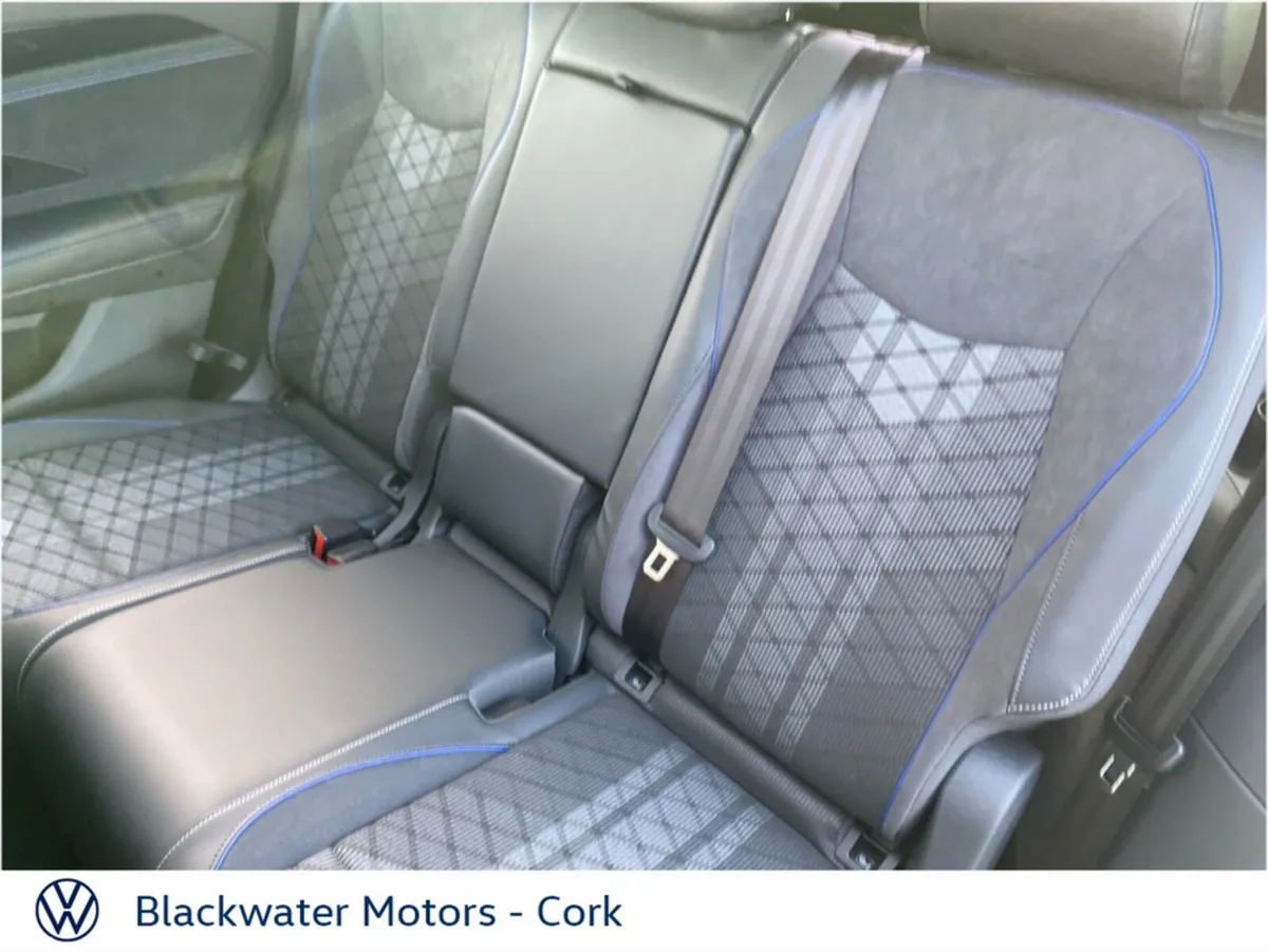 Volkswagen Tayron Saloon, Diesel, 2025, Grey