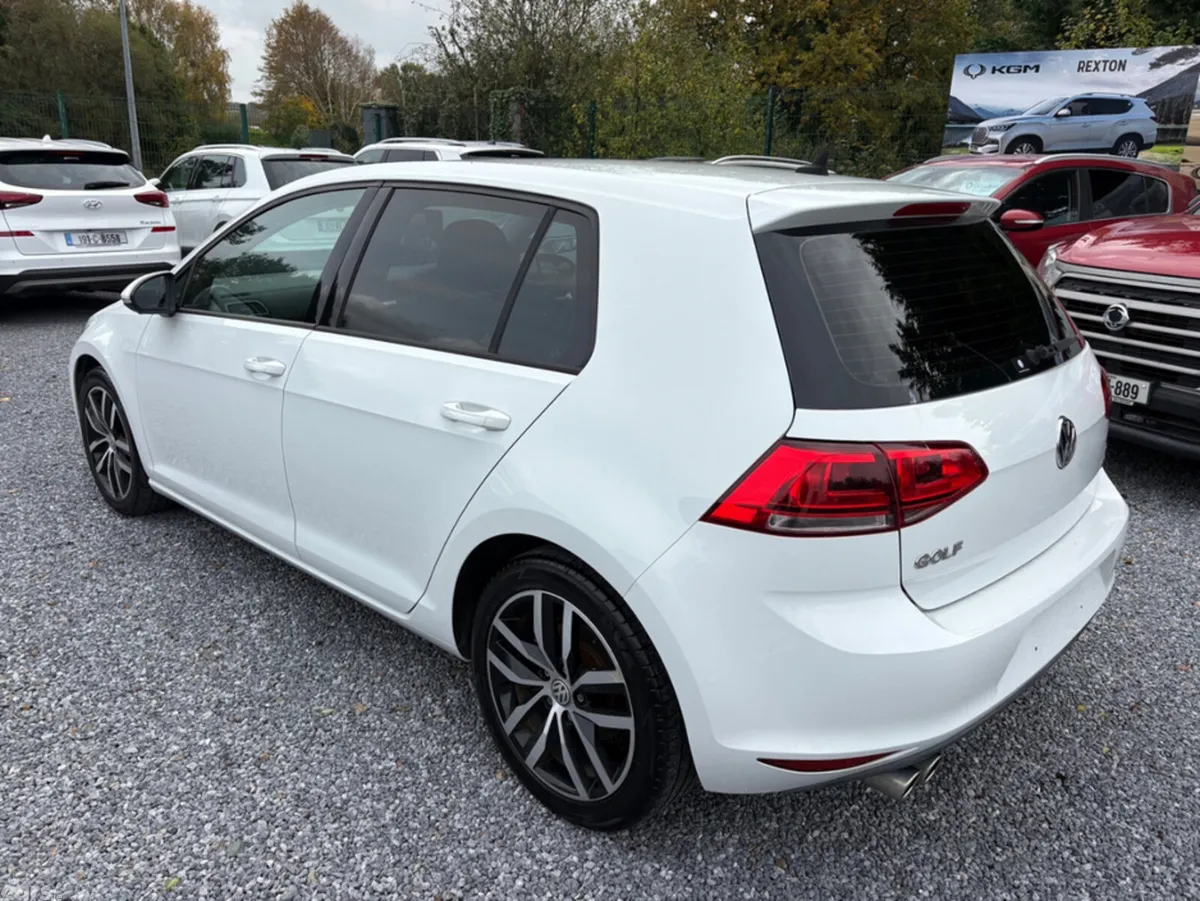 Volkswagen Golf Hatchback, Petrol, 2014, White