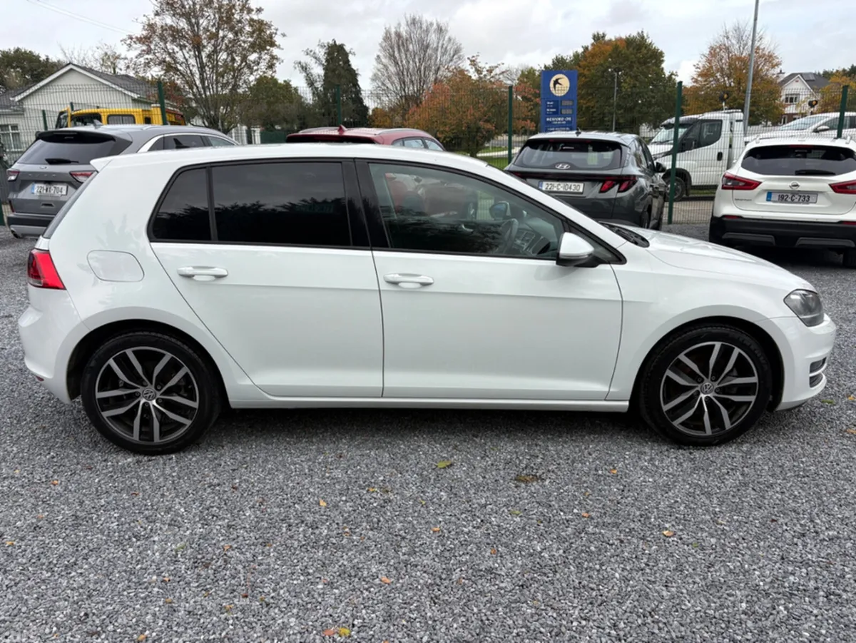 Volkswagen Golf Hatchback, Petrol, 2014, White