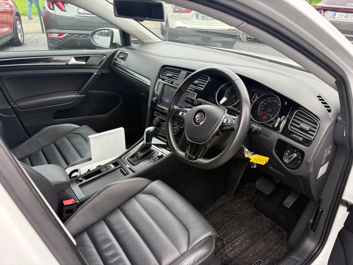 Volkswagen Golf Hatchback, Petrol, 2014, White