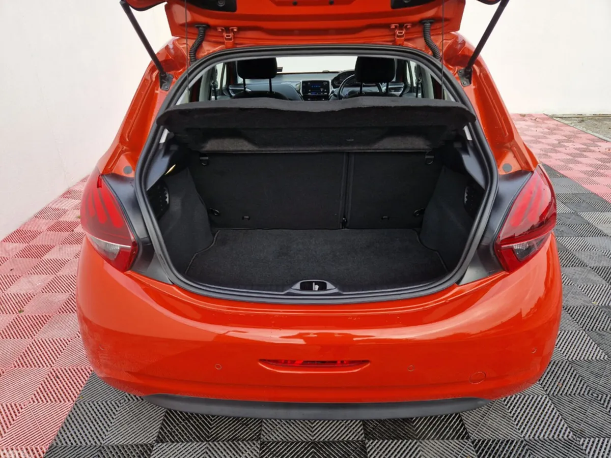 Peugeot 208 Hatchback, Petrol, 2017, Orange