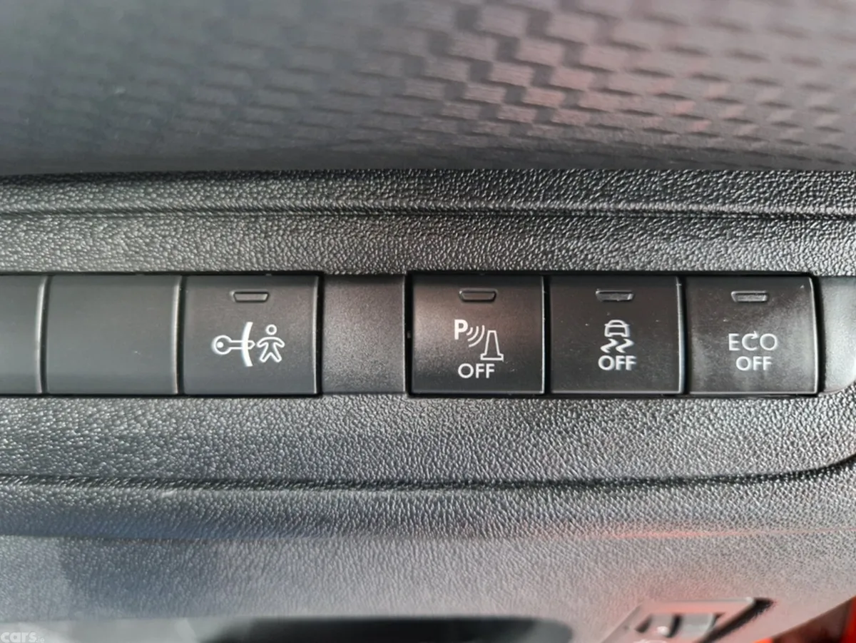 Peugeot 208 Hatchback, Petrol, 2017, Orange