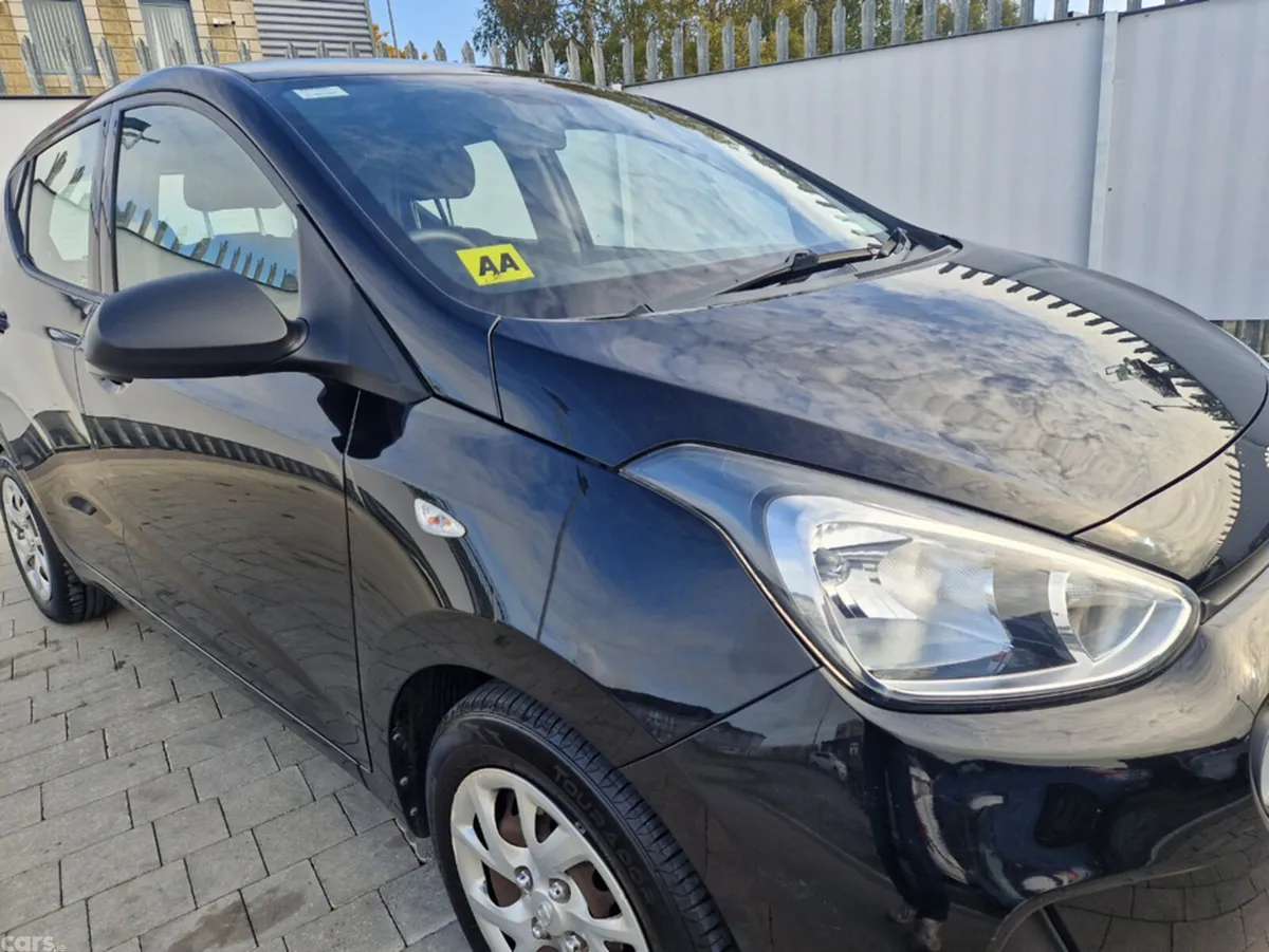 Hyundai i10 Hatchback, Petrol, 2017, Black