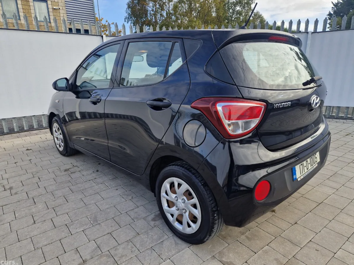 Hyundai i10 Hatchback, Petrol, 2017, Black