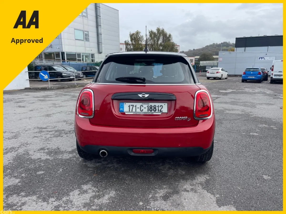 Mini Cooper Hatchback, Diesel, 2017, Red