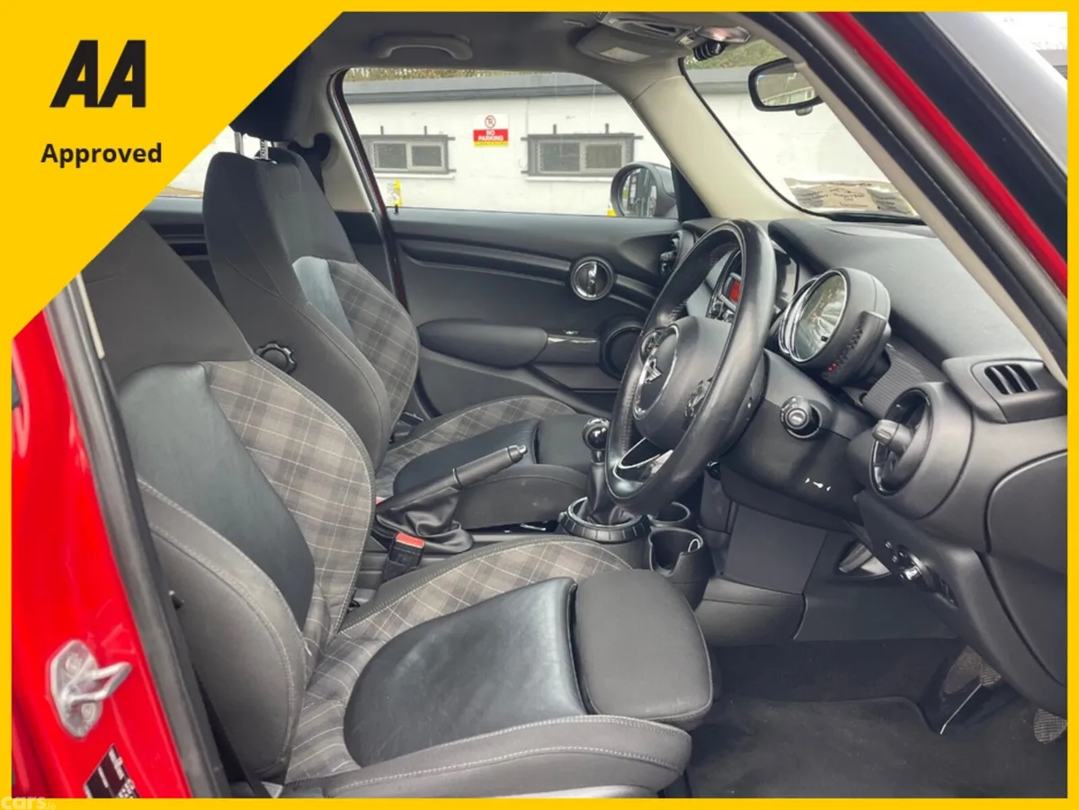 Mini Cooper Hatchback, Diesel, 2017, Red