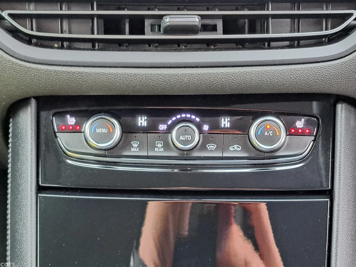 Opel Grandland SUV, Petrol, 2022, Red
