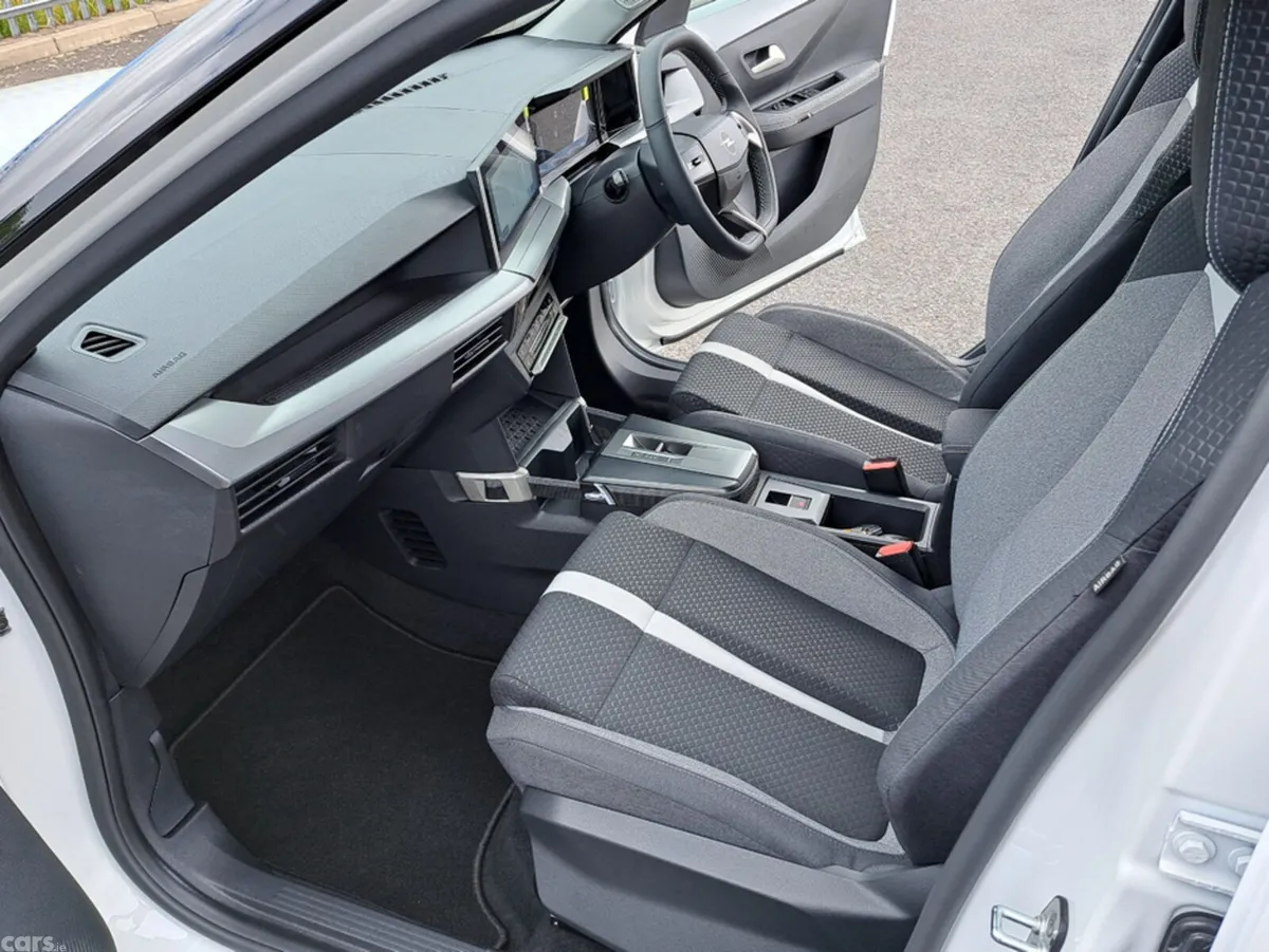 Opel Frontera SUV, Electric, 2027, White