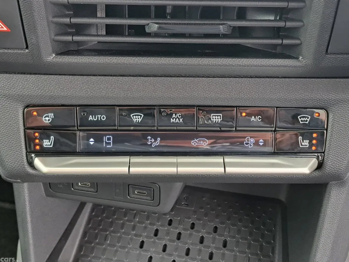 Opel Frontera SUV, Petrol Hybrid, 2027, Green