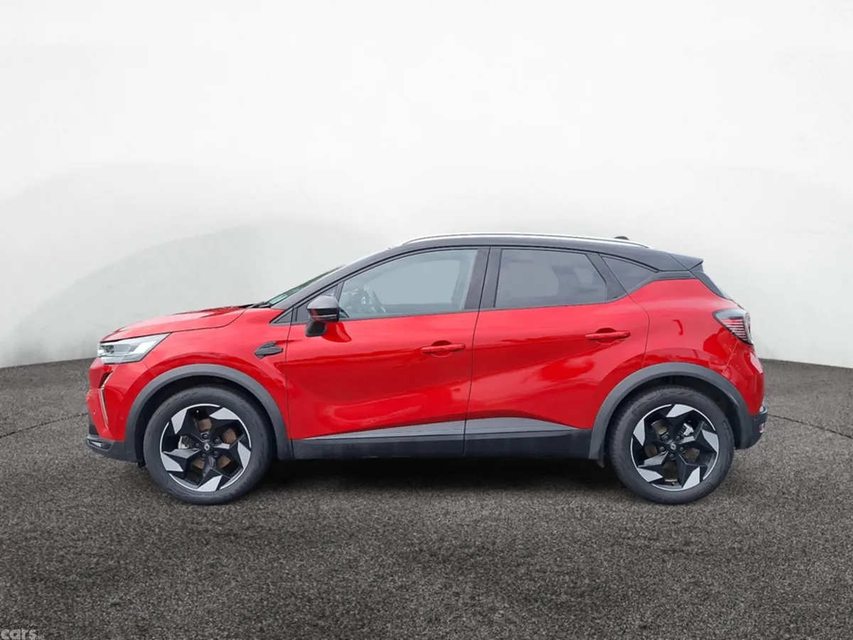 Renault Captur Hatchback, Petrol Hybrid, 2026, Red