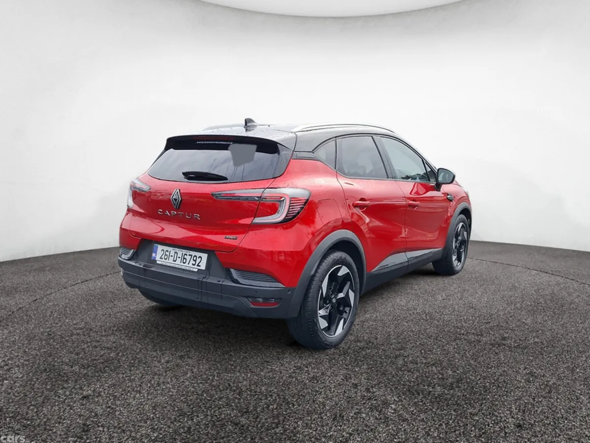 Renault Captur Hatchback, Petrol Hybrid, 2026, Red