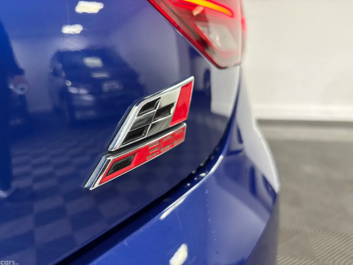 SEAT Leon Hatchback, Petrol, 2017, Blue