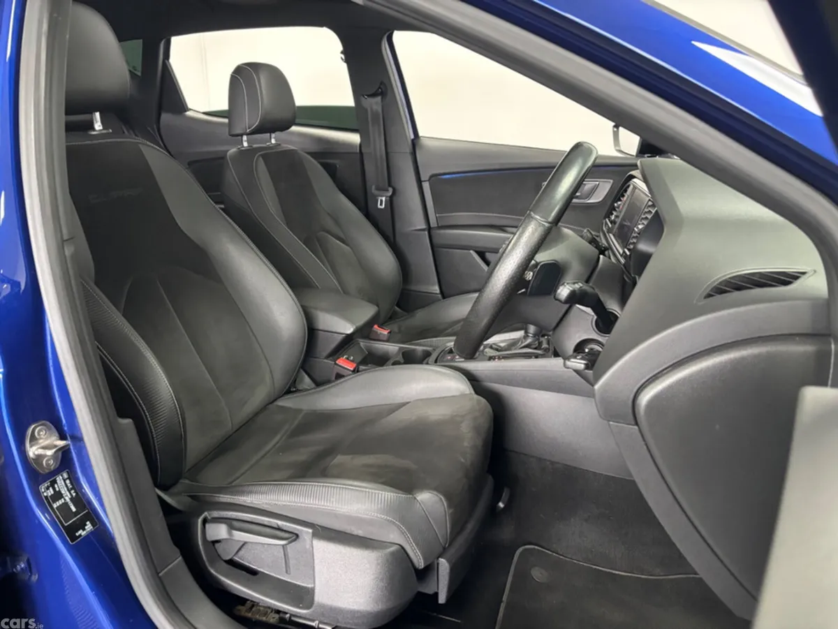 SEAT Leon Hatchback, Petrol, 2017, Blue