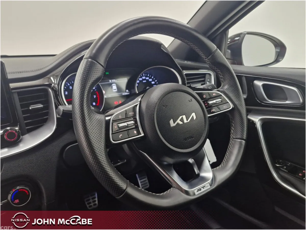 Kia Ceed Hatchback, Petrol, 2024, Orange