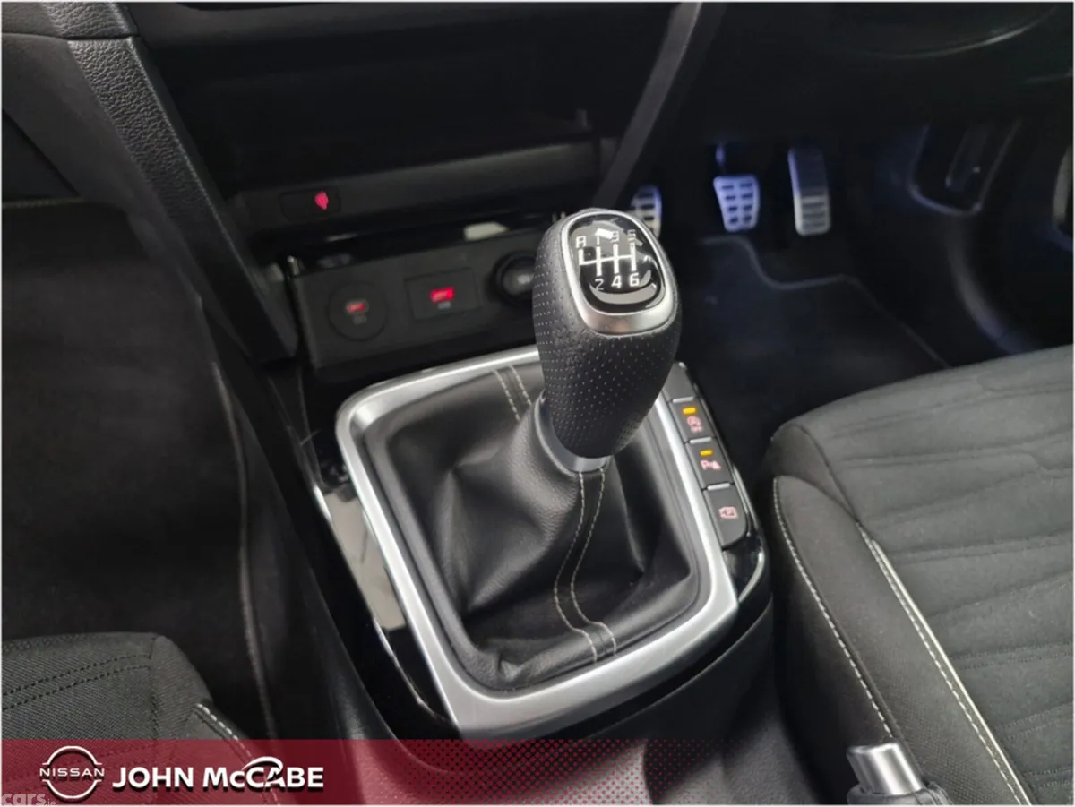 Kia Ceed Hatchback, Petrol, 2024, Orange