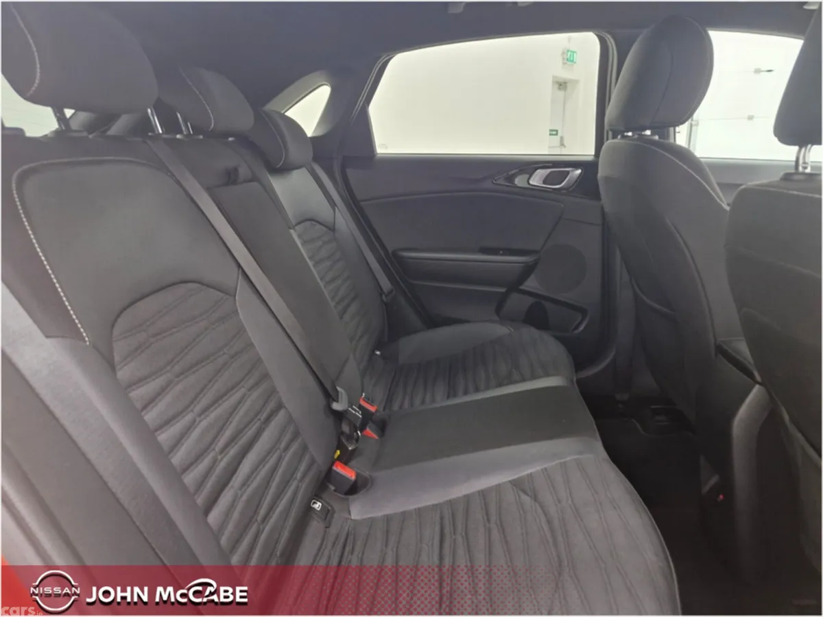 Kia Ceed Hatchback, Petrol, 2024, Orange