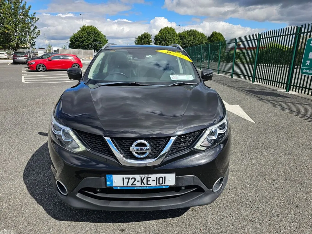 Nissan Qashqai MPV, Petrol, 2017, Black