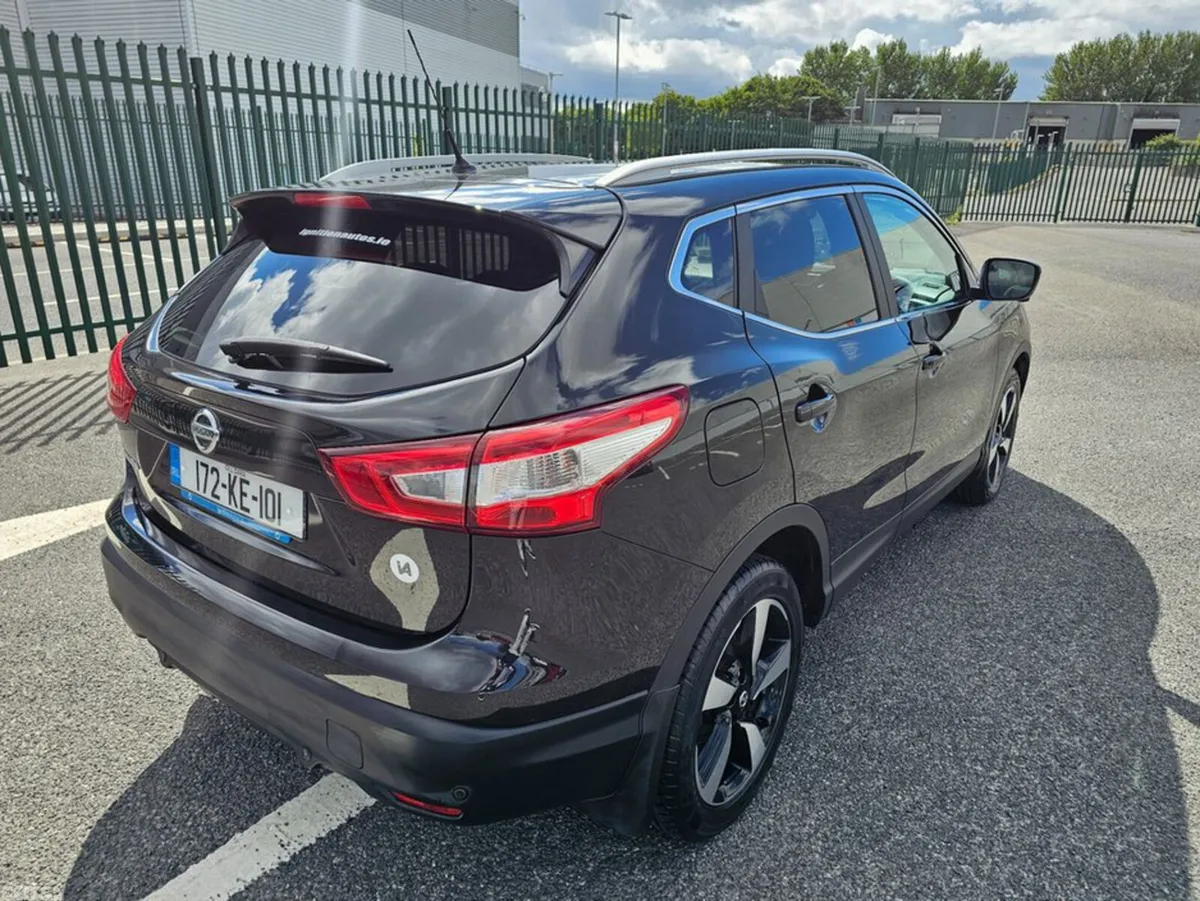 Nissan Qashqai MPV, Petrol, 2017, Black
