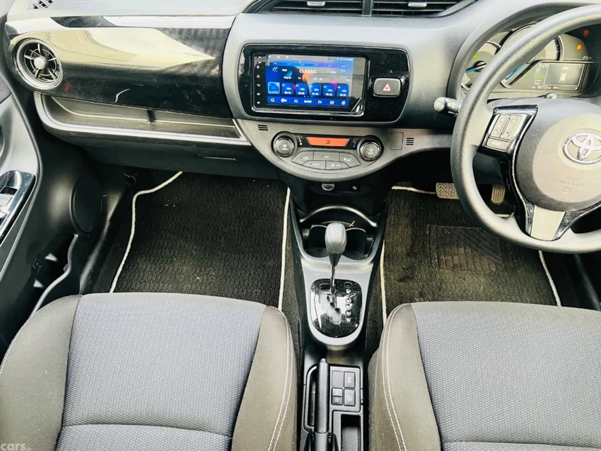 Toyota Vitz Hatchback, Petrol Hybrid, 2019, White