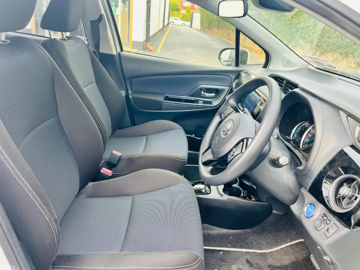 Toyota Vitz Hatchback, Petrol Hybrid, 2019, White