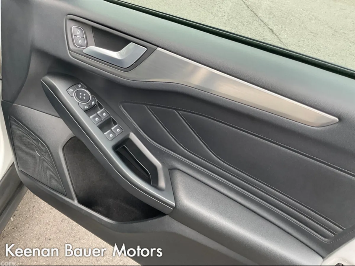 Ford Focus Hatchback, Diesel, 2019, Silver