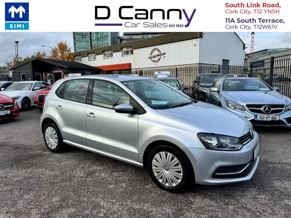 Volkswagen Polo Hatchback, Petrol, 2015, Silver