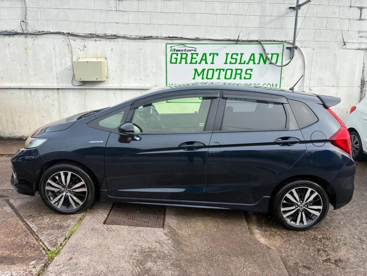 Honda Fit Hatchback, Petrol Hybrid, 2019, Blue