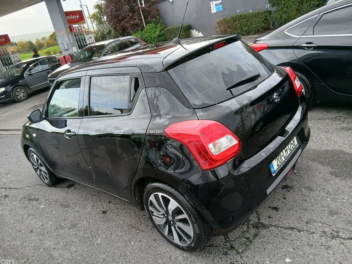 Suzuki Swift Hatchback, Petrol, 2020, Black