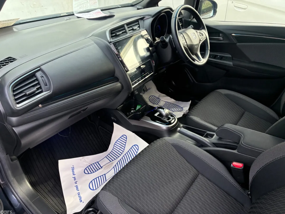 Honda Fit Hatchback, Petrol Hybrid, 2019, Blue
