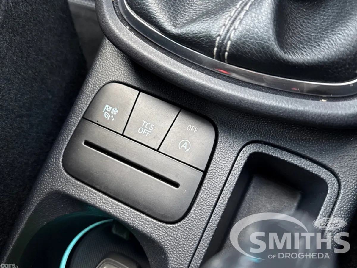 Ford Puma MPV, Petrol Hybrid, 2021, Blue