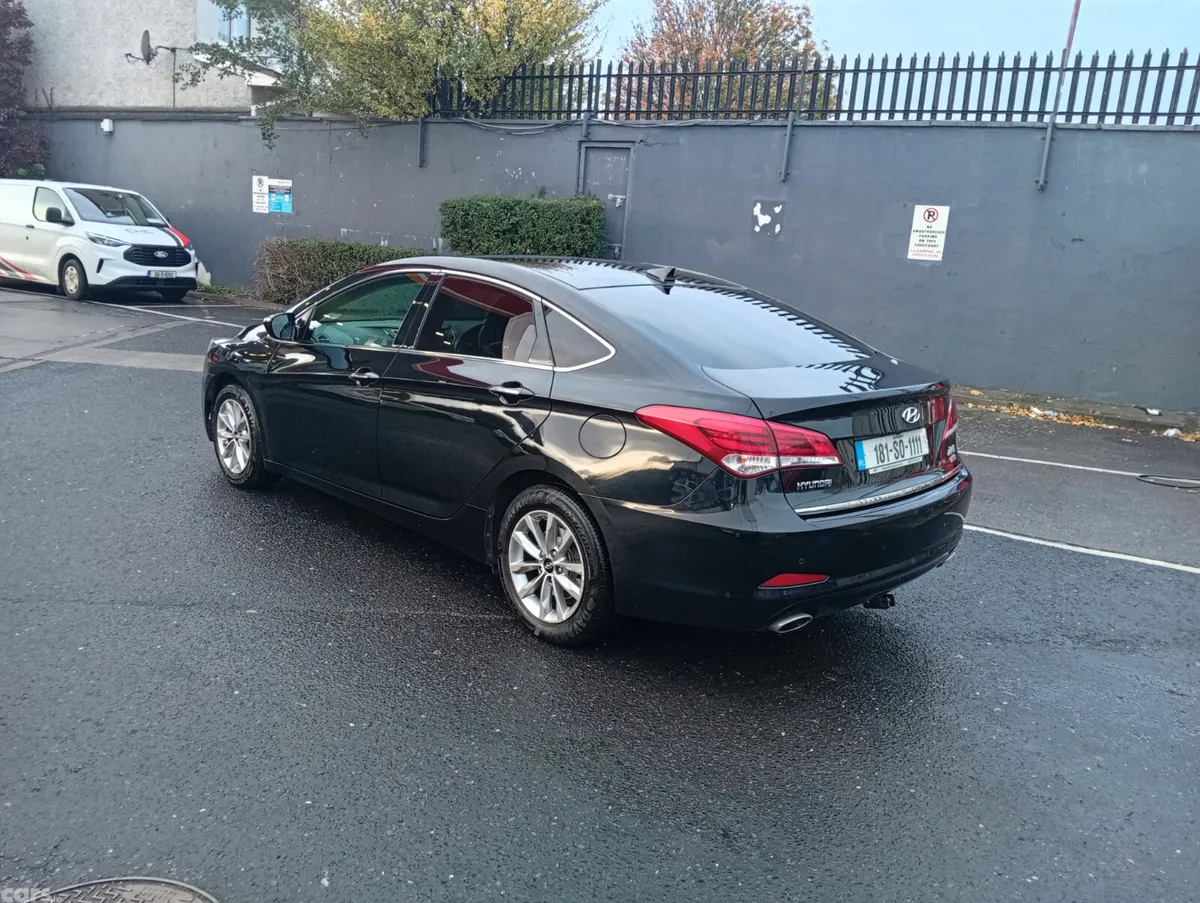 Hyundai i40 Saloon, Diesel, 2018, Black
