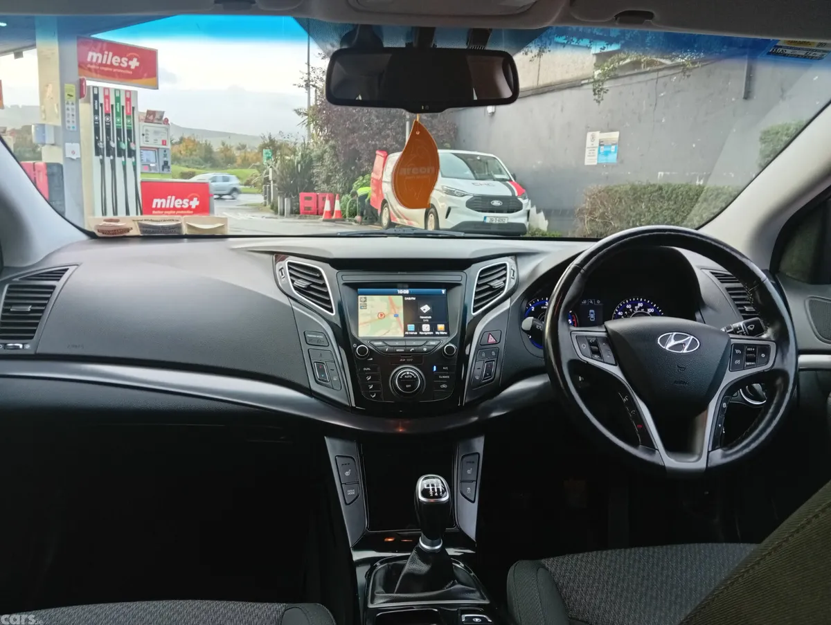 Hyundai i40 Saloon, Diesel, 2018, Black