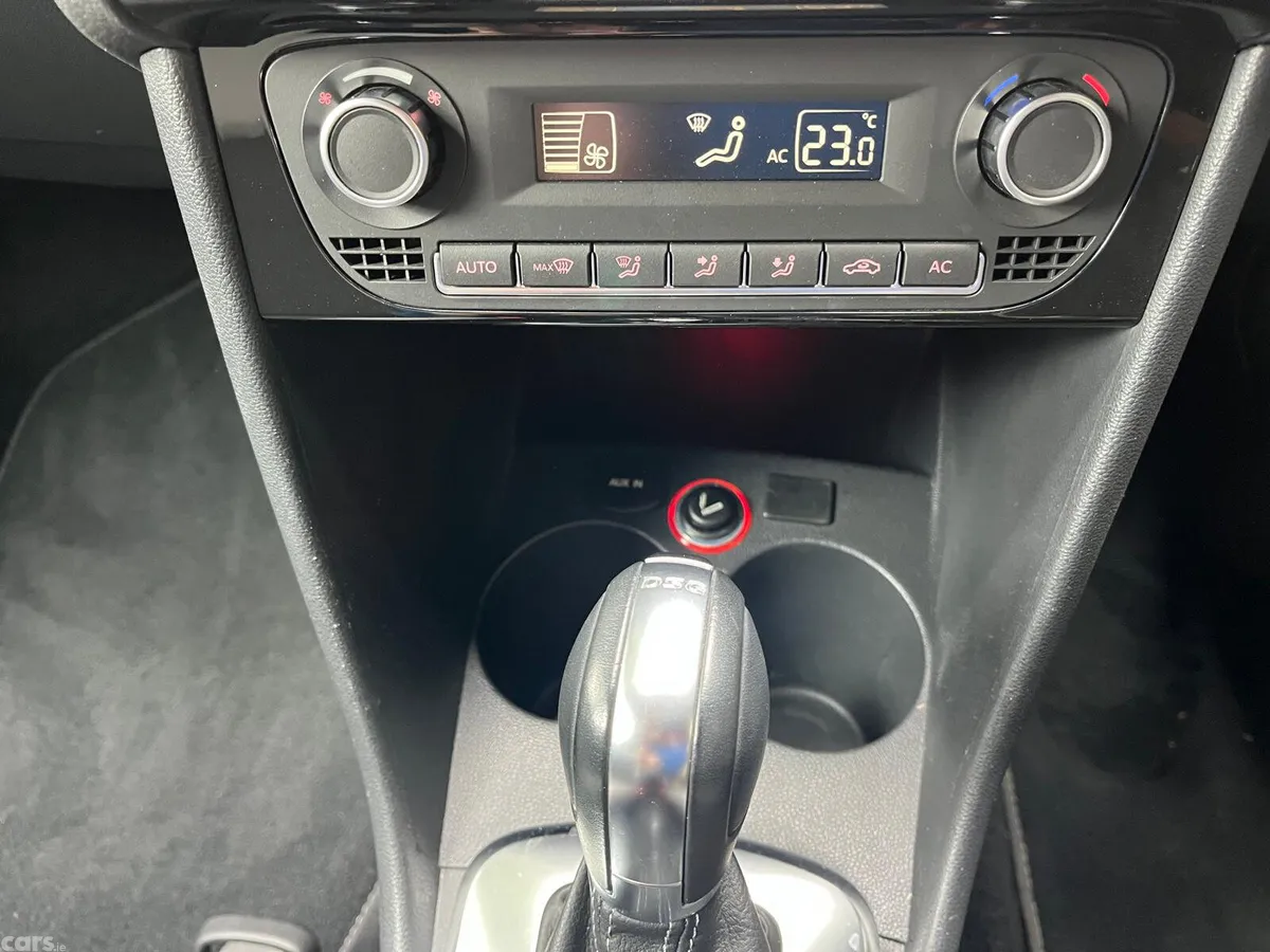 Volkswagen Polo Hatchback, Petrol, 2015, Silver