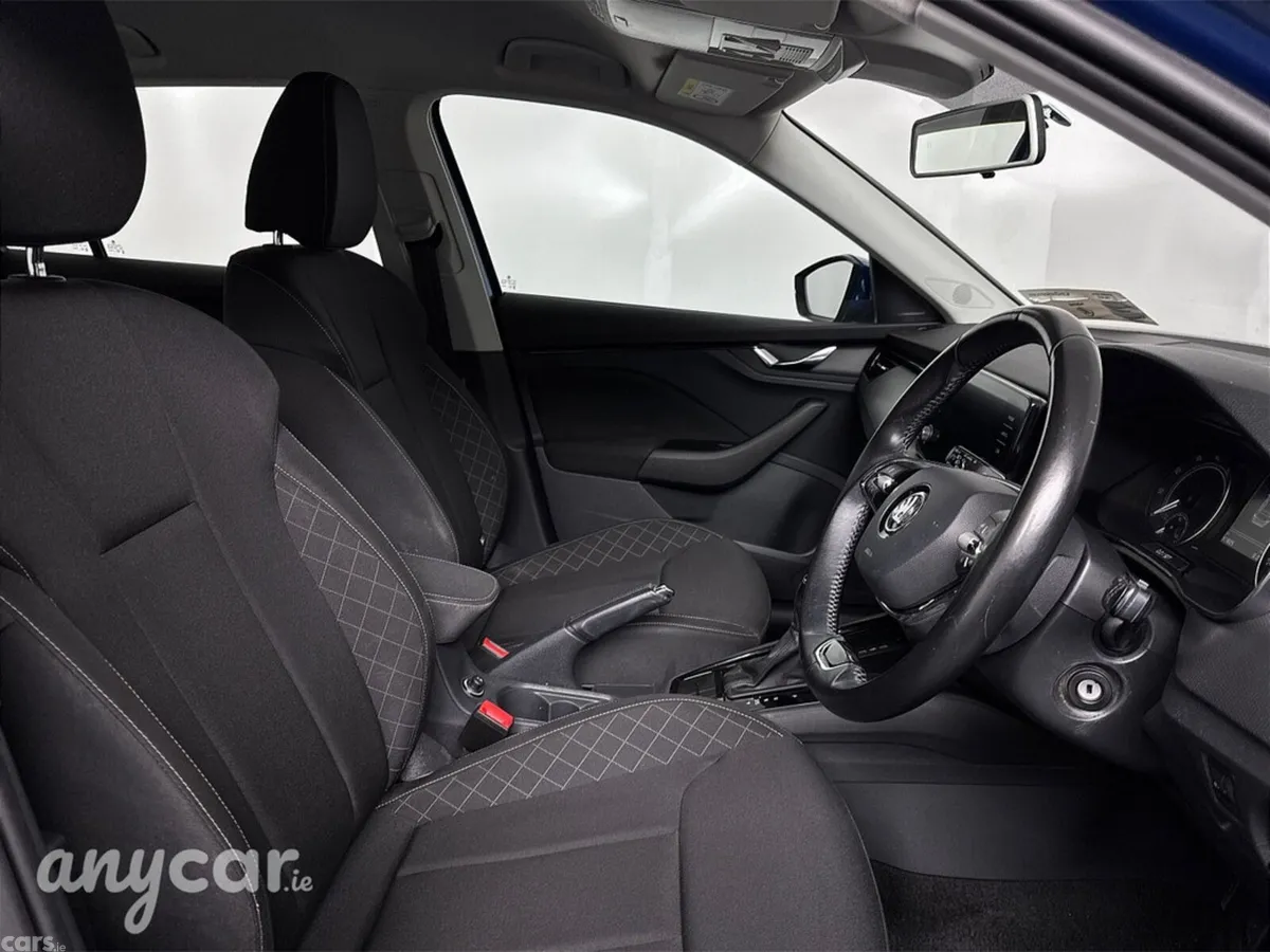Skoda Kamiq Hatchback, Petrol, 2021, Blue