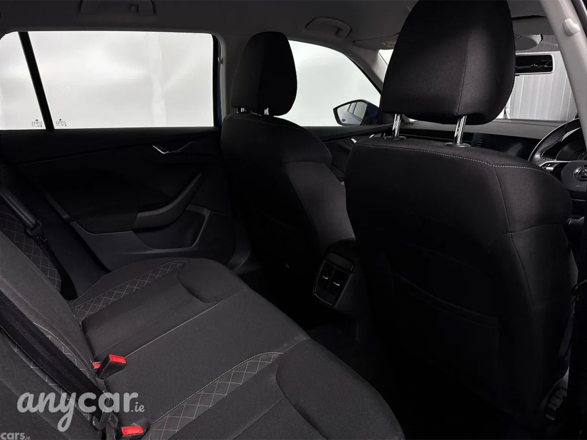 Skoda Kamiq Hatchback, Petrol, 2021, Blue