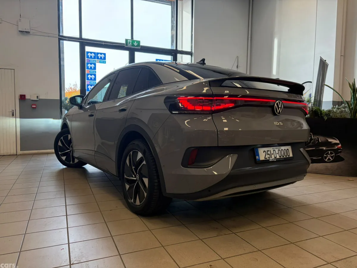 Volkswagen ID.5 Hatchback, Electric, 2025, Grey