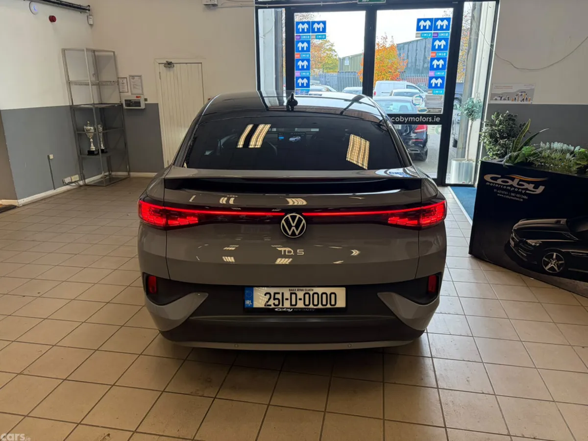 Volkswagen ID.5 Hatchback, Electric, 2025, Grey