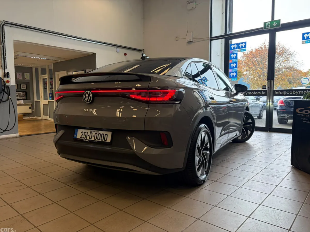 Volkswagen ID.5 Hatchback, Electric, 2025, Grey