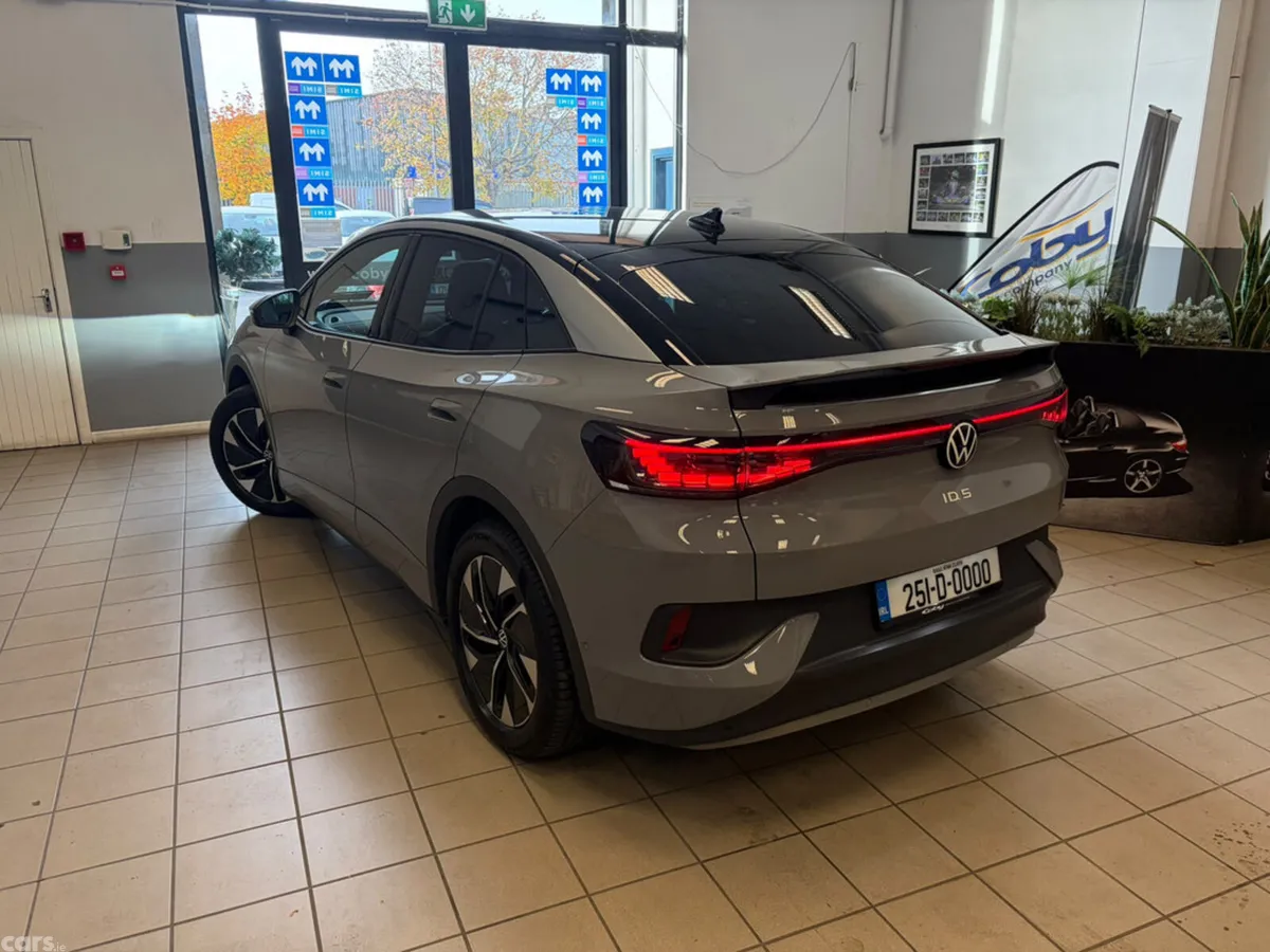 Volkswagen ID.5 Hatchback, Electric, 2025, Grey