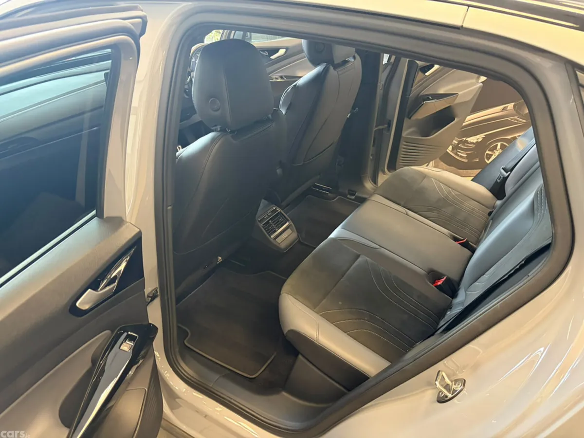 Volkswagen ID.5 Hatchback, Electric, 2025, Grey